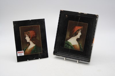 Lot 291 - A pair of early 20th century head and shoulder...