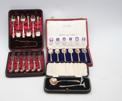 Lot 290 - A Mappin & Webb cased set of six British...