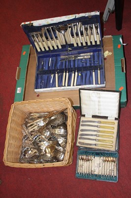 Lot 309 - A collection of silver plated flatware