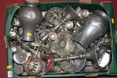 Lot 311 - A collection of metalware, to include silver...