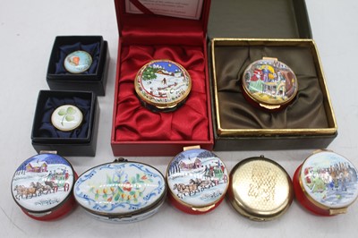 Lot 380 - A collection of patch and pill boxes to...