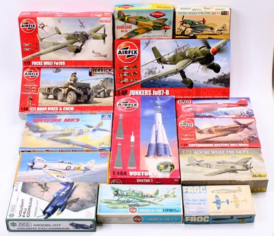 Lot 959 - 14 mixed aircraft kits, with examples...