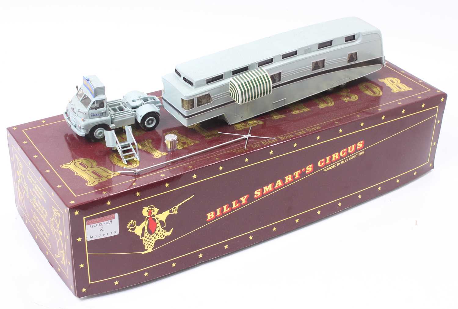Lot 529 - An Adrian Towner's World of Miniatures 1/48...