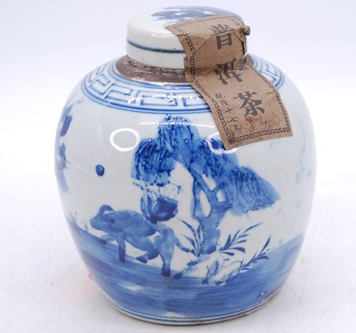 Lot 53 - A Chinese blue and white ginger jar, h.18cm