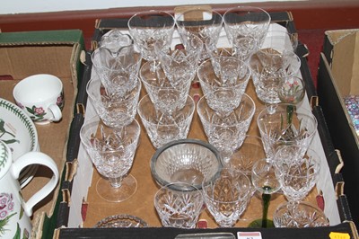 Lot 82 - A collection of glassware, to include a suite...