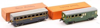 Lot 140 - Two Train Serie Hornby bogie coaches: Voiture...