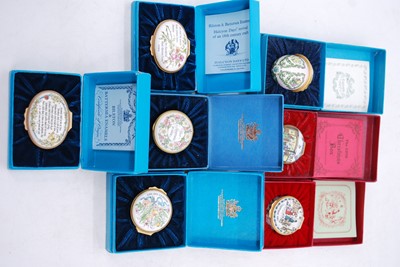 Lot 216 - A collection of Halcyon Days and Bilston &...