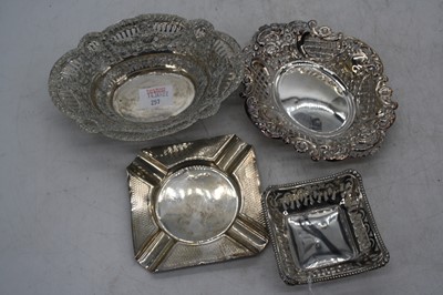 Lot 257 - An Art Deco silver ashtray, marks rubbed;...