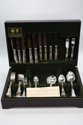 Lot 237 - An Arthur Price silver plated Queen's pattern...