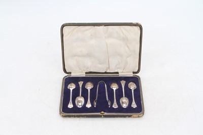 Lot 299 - A set of six George V silver teaspoons and...