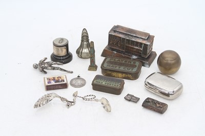 Lot 415 - Miscellaneous items to include metalware