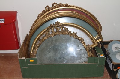 Lot 501 - A collection of gilt hand fan display cases