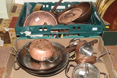 Lot 505 - A collection of vintage copper cookwares