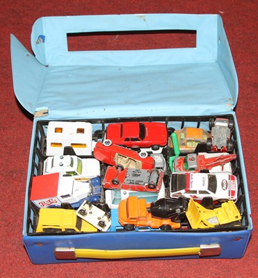 Lot 534 - A collection of diecast model vehicles, to...