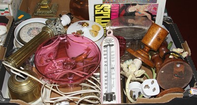 Lot 559 - A collection of miscellaneous items to include...