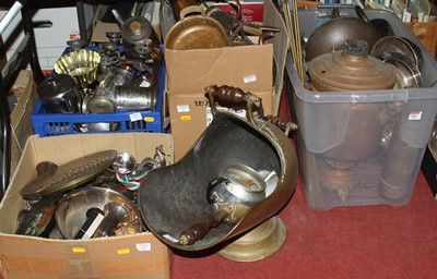 Lot 584 - Four boxes of various metalware