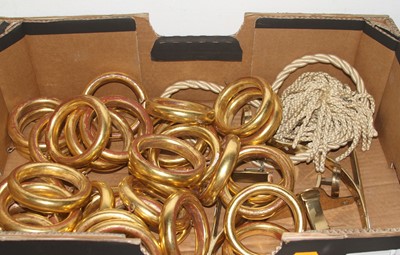 Lot 606 - A set of gilt gesso curtain rings