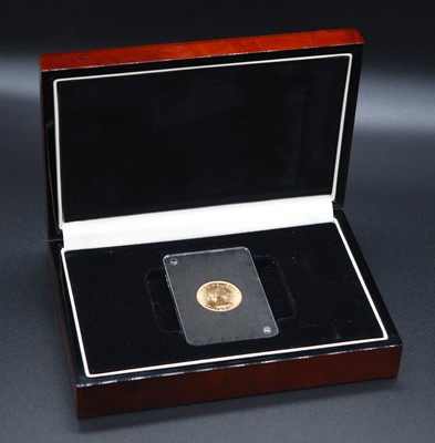 Lot 2262 - Great Britain, 1957 gold full sovereign,...