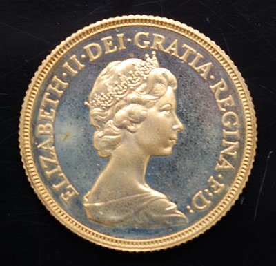 Lot 2206 - Great Britain, 1980 gold full sovereign,...