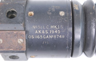Lot 638 - A WW II No.51 Mk.IS sighting scope, marked AK...