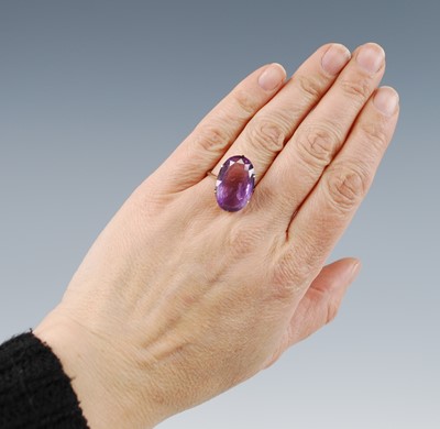 Lot 2506 - A yellow metal amethyst pendant and ring set,...