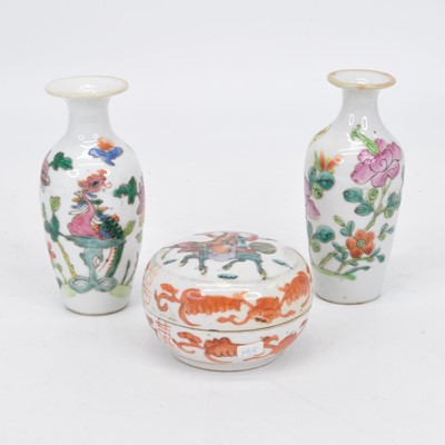 Lot 110 - A pair of Chinese porcelain vases, enamel...