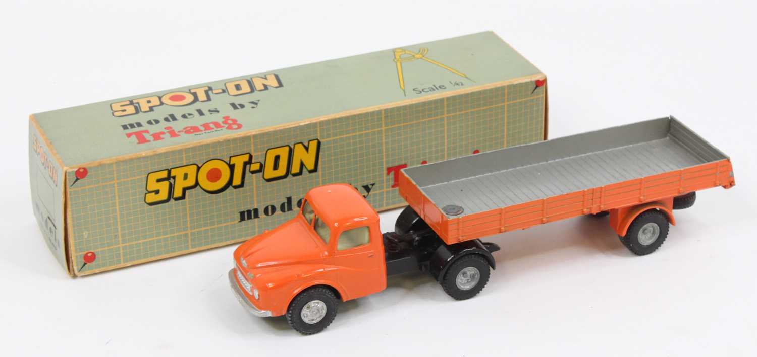 Lot 1602 - Spot On No.106a\1 Austin Prime Mover with open...