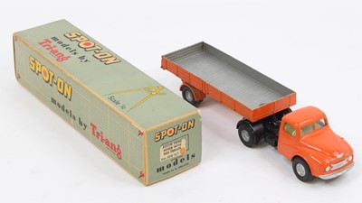 Lot 1602 - Spot On No.106a\1 Austin Prime Mover with open...