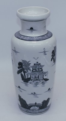 Lot 258 - A modern Chinese porcelain vase, decorated...