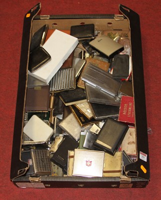 Lot 293 - A collection of mixed cigarette cases