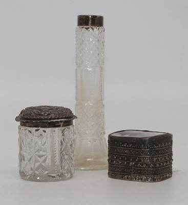 Lot 350 - An Edwardian cut glass dressing table jar with...