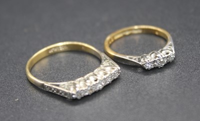 Lot 431 - An 18ct gold and platinum diamond three stone...