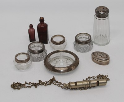 Lot 373 - A collection of miscellaneous items to include...