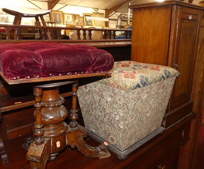 Lot 1470 - Sundry Victorian occasional furniture, to...