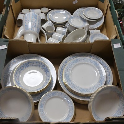 Lot 683 - A Spode green and white part dinner and tea...