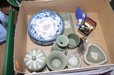 Lot 713 - A box of ceramics and other items to include...