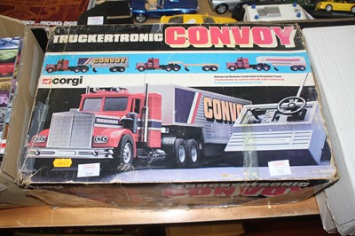 Lot 1527 - Truckertronic CONVOY by Corgi remote control...