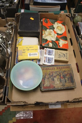 Lot 805 - A box of vintage games