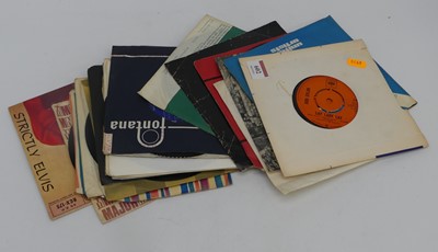 Lot 602 - A collection of vinyl singles, to include Bob...