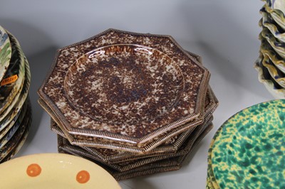Lot 4077 - A collection of 20th century studio pottery...