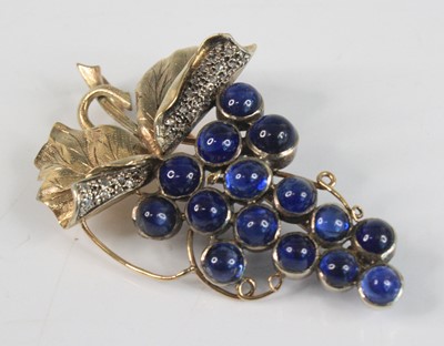 Lot 2305 - A yellow metal Art Nouveau style sapphire and...