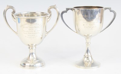 Lot 1250 - A George V silver trophy cup, of bell shape...