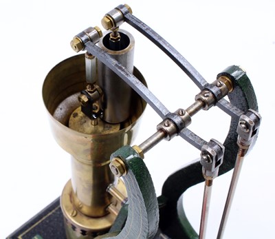 Lot 15 - Roland Reichelt vertical hot air engine,...