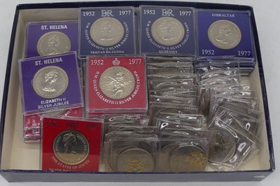 Lot 2077 - United Kingdom, a collection of 1977 Silver...
