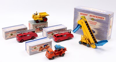 Lot 1149 - Dinky Toys boxed model group of 5 comprising...