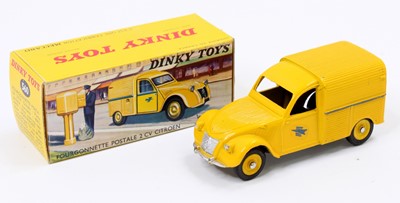 Lot 1029 - French Dinky Toys No. 560 Citroen 2CV Postale...