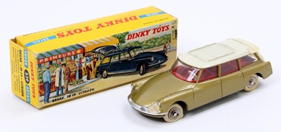 Lot 1041 - French Dinky Toys No. 539 Citroen ID19 Break...