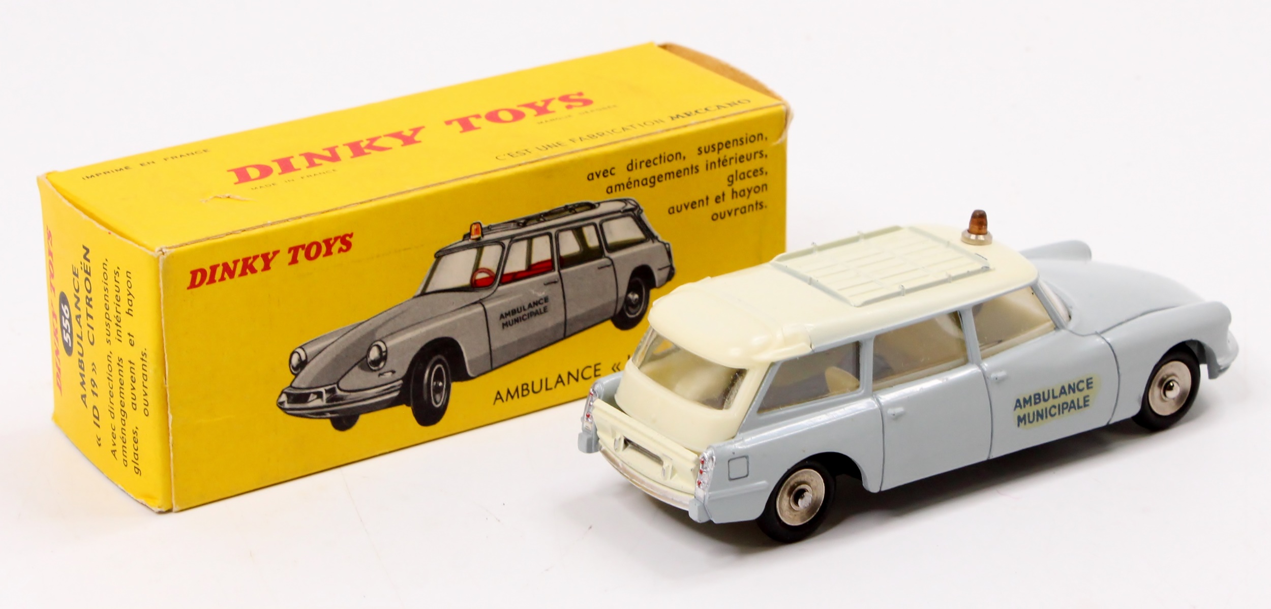 Lot 1040 - French Dinky Toys No. 556, Citroen ID19