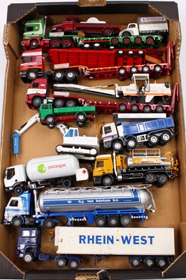 Lot 791 - A tray of mixed modern issue 1/50th scale...