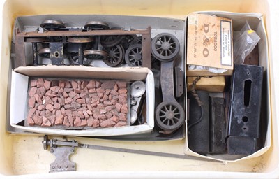 Lot 45 - 4 trays of mixed steam spares, part built...